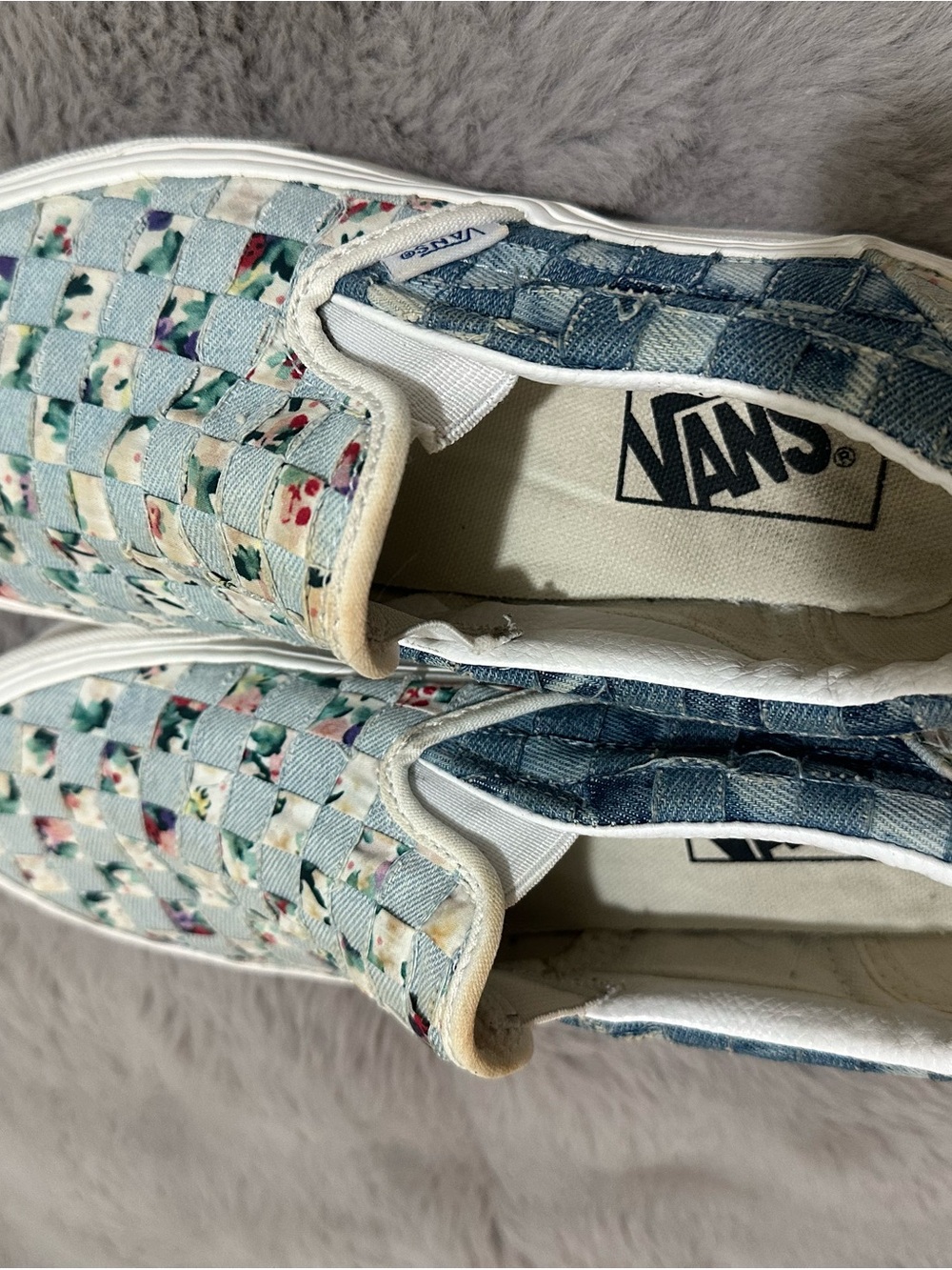 Vans Women's Slip-On Shoes Floral Woven Denim Women’s 7.5 - Picture 3 of 5